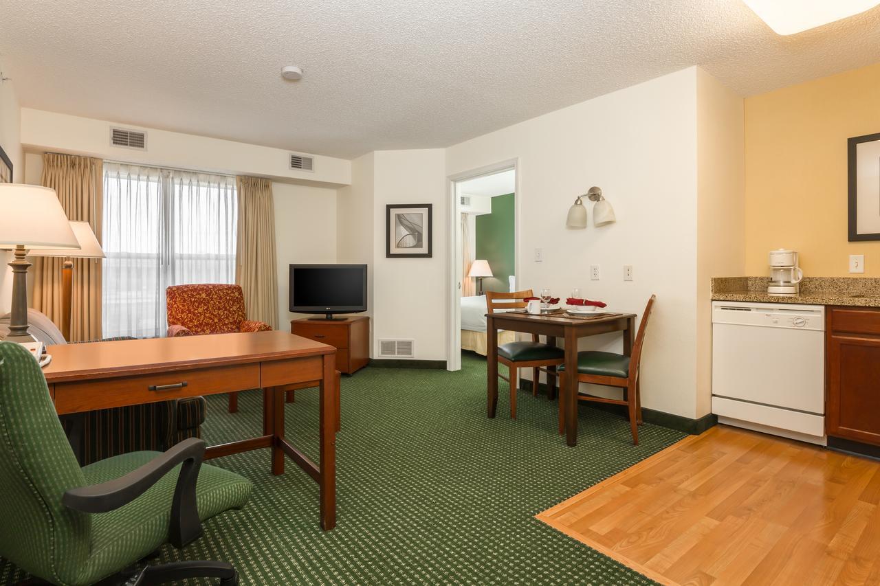 Residence Inn Houston North Exterior photo